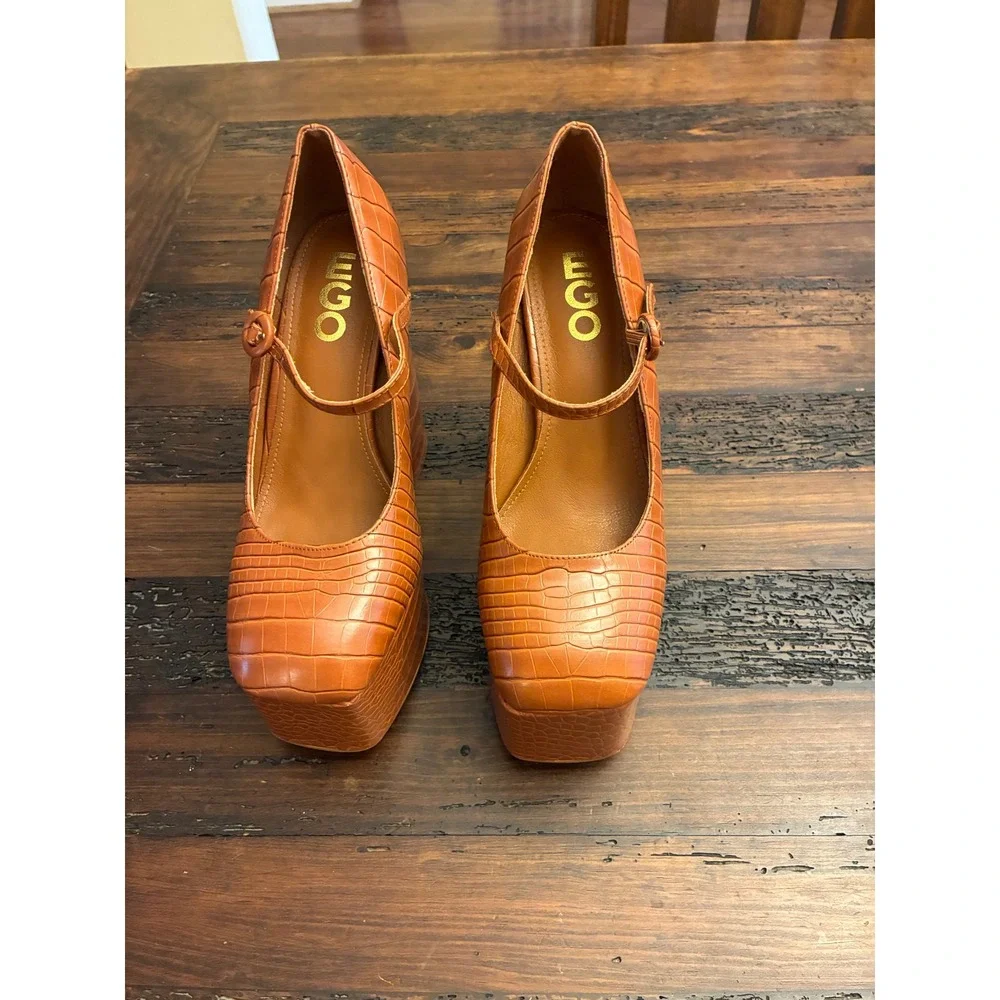 EGO Platform Heels Mary Jane Strap Patent Leather Embossed Chunky Heel Women's 8